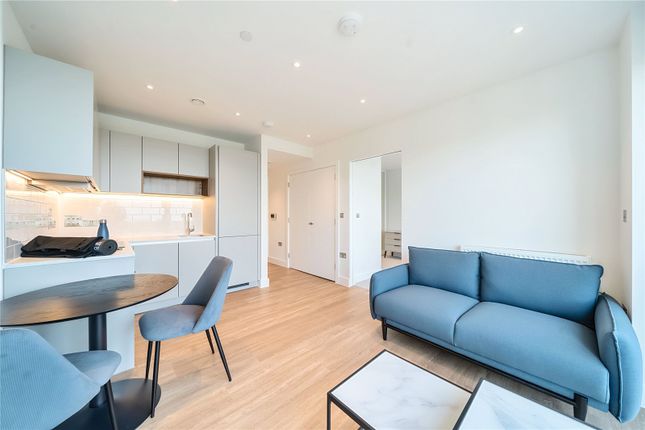 Flat 1206, Emerald House,, 23 Henley Cross, London photo 2