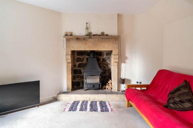 61, The Knoll, Matlock photo 2