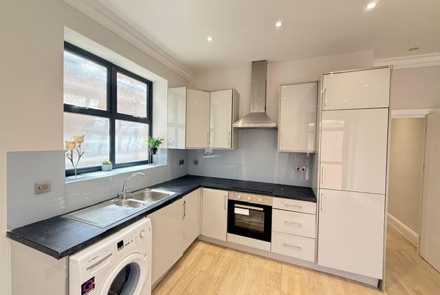 Flat 3, Watford photo 3