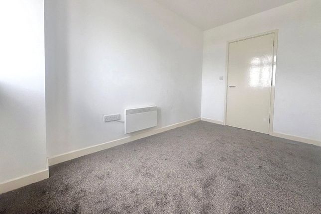 Flat 44, Alexander House, 50, Station Road, Hampshire photo 5