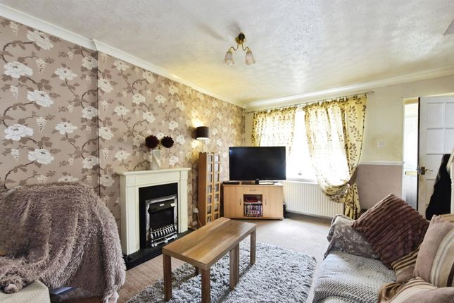 17, Wyedale Croft, Sheffield photo 2