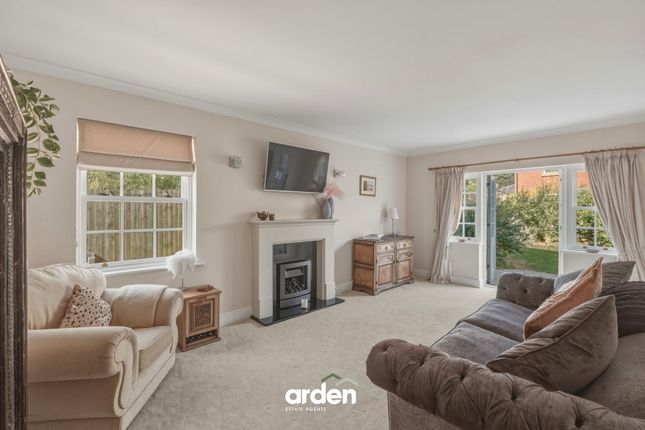 4 Amphlett Court Galton Way, Droitwich photo 2