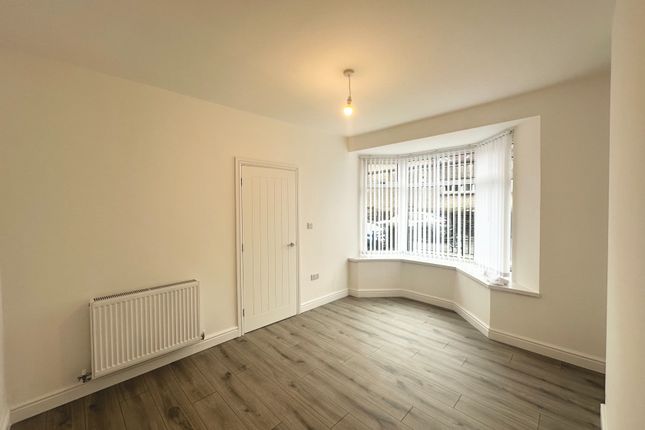 6, Castan Road, Pontyclun photo 3