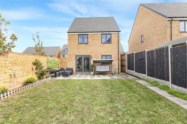 37, Cherry Orchard Drive, Gillingham photo 2