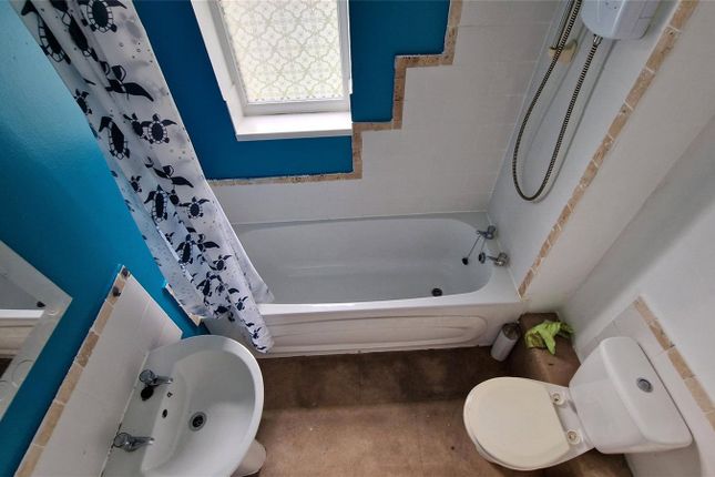 9, St. James Court, Coventry photo 3