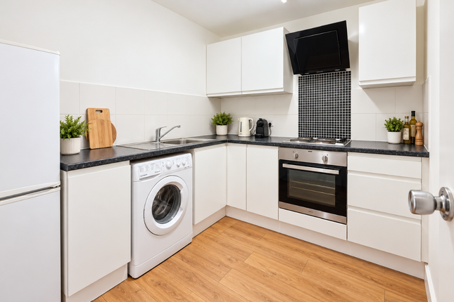 159 Portland Road, London photo 2
