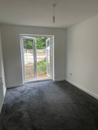 1A, Parkhill Court,  Crumpsall photo 3