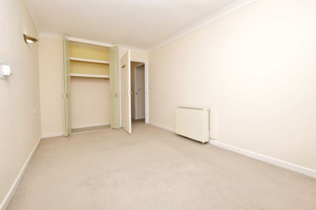 28, Homeworth House, Woking photo 4
