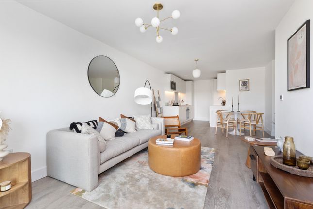 Flat for sale in Oliver House, Blakes Walk, Southdowns Park