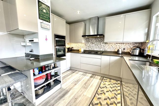 101, Farnham Road, Welling photo 3
