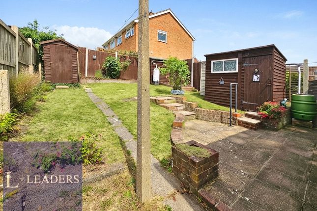 56, Nether Court, Halstead photo 4