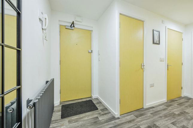 Flat for sale in Badgerdale Way, Littleover, Derby