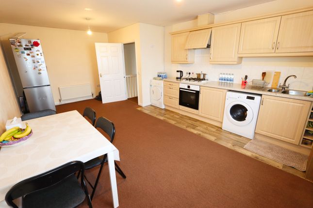 20, Hatfield Close, Corby photo 2
