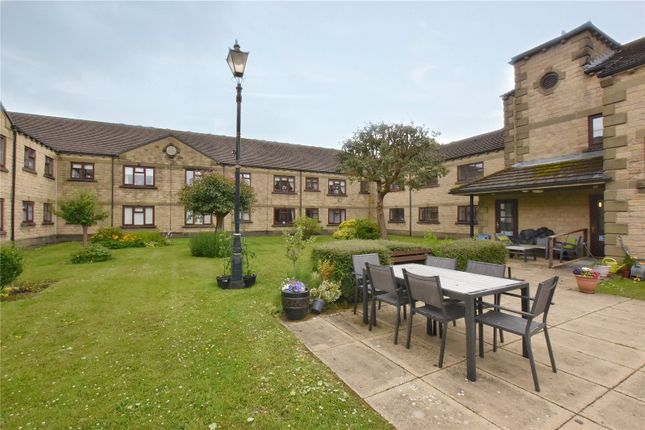 11, Lowry Court, Greater Manchester photo 4