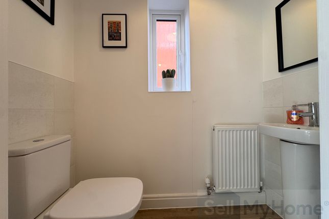 21 Wiltshire Lane, Thornton-Cleveleys photo 4