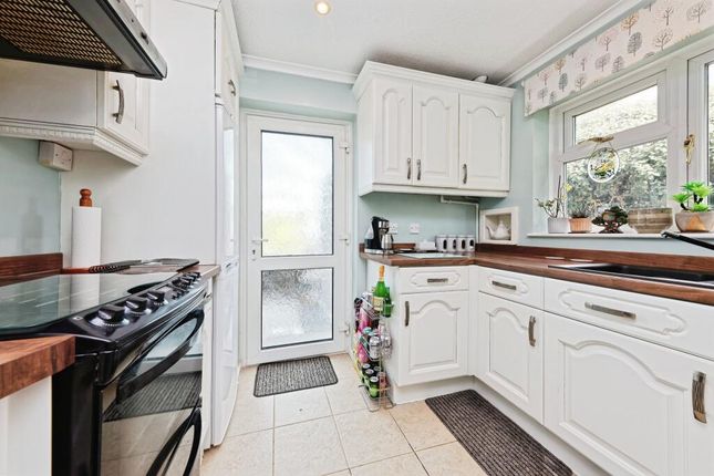 55, Woodrow Chase, Herne photo 4