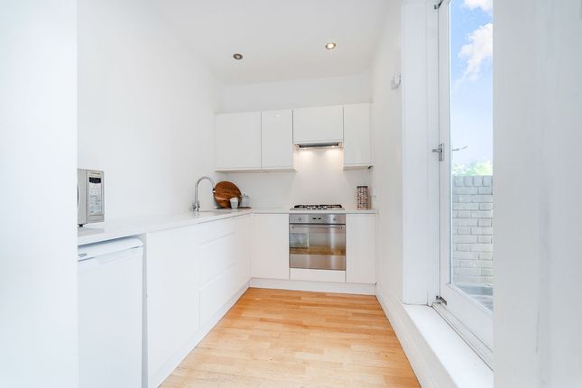 Second Floor, 172, Randolph Avenue, London photo 3