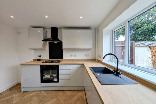 221, Stourbridge Road, Worcestershire photo 3