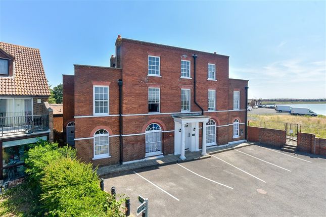 1-bed flat on West Street Queenborough, Sheerness, £99,500