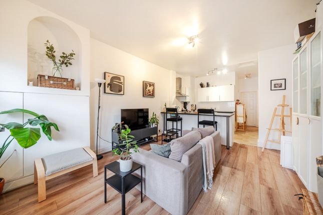 111a, Springbank Road, London photo 4