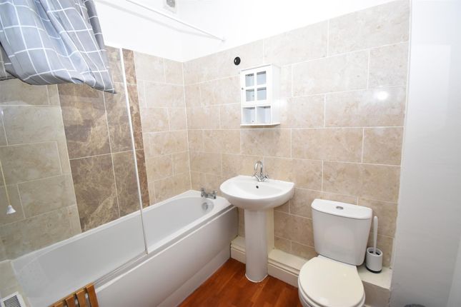 6 Radford Road, Leamington Spa photo 4
