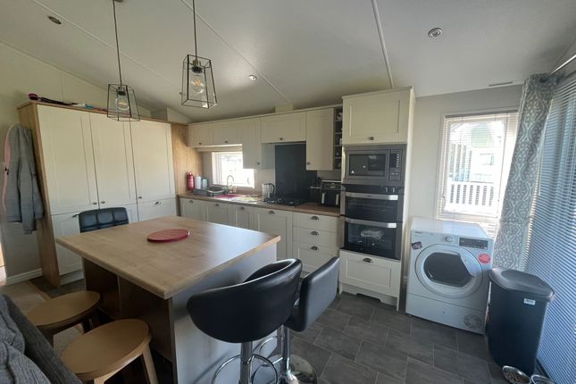 Mobile/park home for sale in Burgh Road, Orby, Skegness