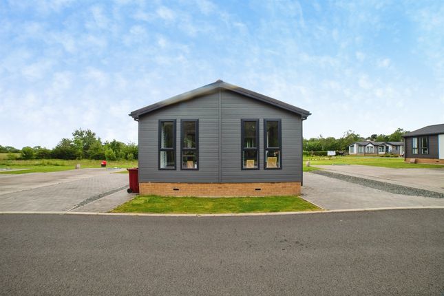 35 Ainmoor Grange Country Park, Mickley Lane, ALFRETON photo 4