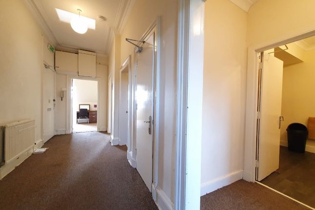 44/8, Haymarket Terrace, Edinburgh photo 3