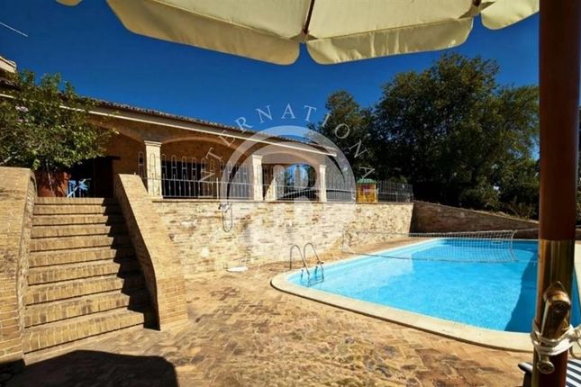 Villa for sale in Cingoli, Marche, 62011, Italy