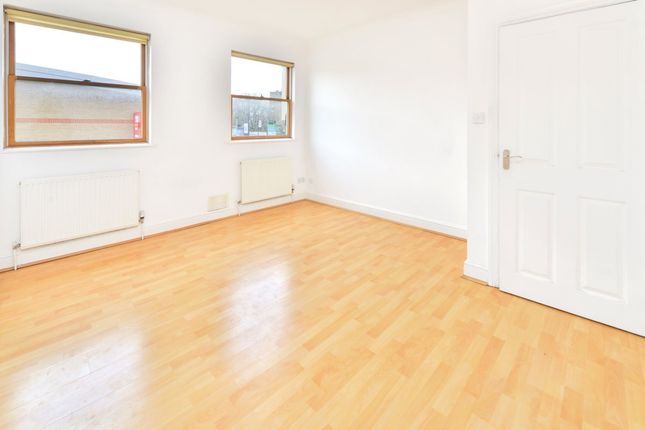 Thumbnail Flat to rent in Eagle Wharf Road, London
