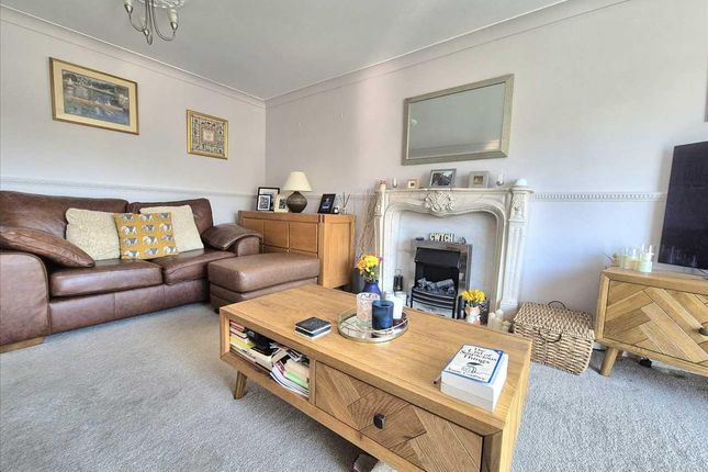 5, Derwen Aur, Porth photo 4
