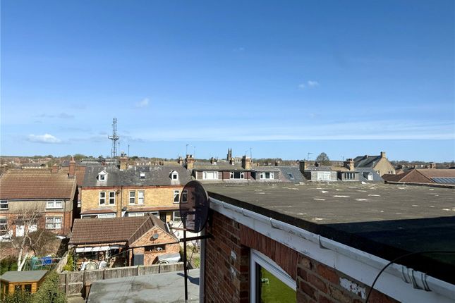 Flat 4, 18, St Johns Avenue, East Yorkshire photo 2
