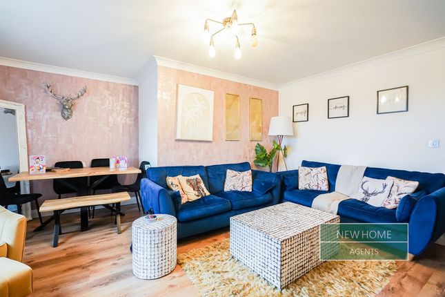 35, Greenfield View, Batley photo 4