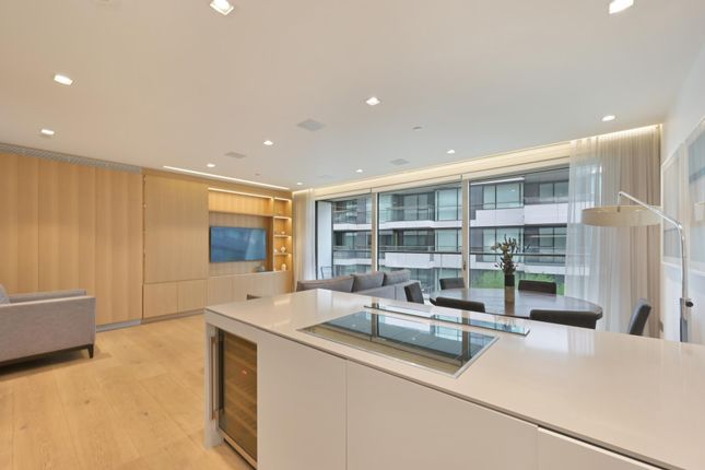 Flat to rent in Tudor House, One Tower Bridge