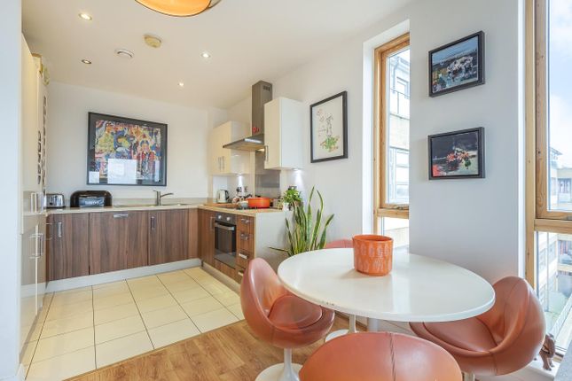 Fortius House, Flat 19, Capworth Street, London photo 4