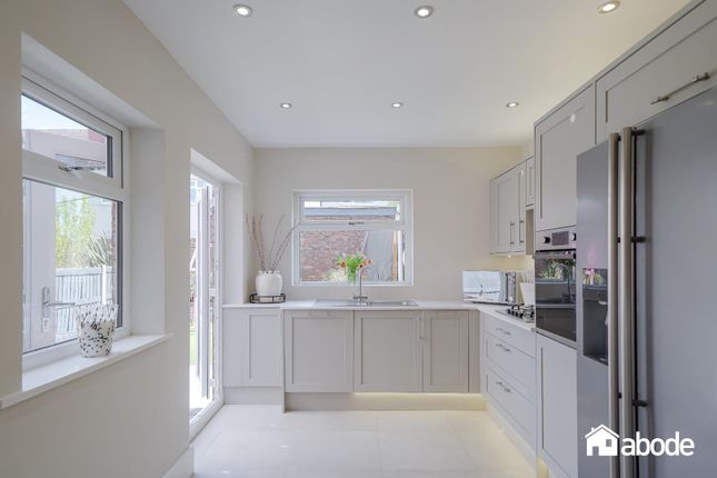 6, Earls Close, Liverpool photo 3