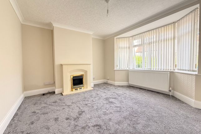 213, Sutton-in-Ashfield photo 2