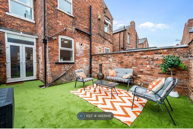 End terrace house to rent in St. Georges Road, Manchester