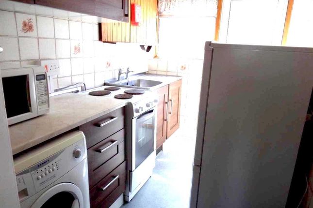 Terraced house to rent in Glamis Cresent, Hayes, Middlesex