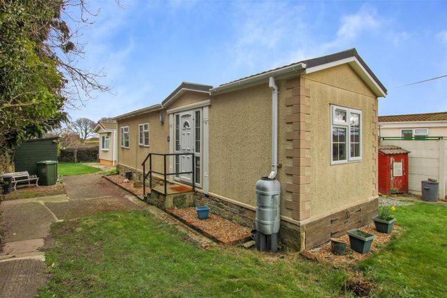 Thumbnail Mobile/park home for sale in Whitehall Road, New Farnley, Leeds
