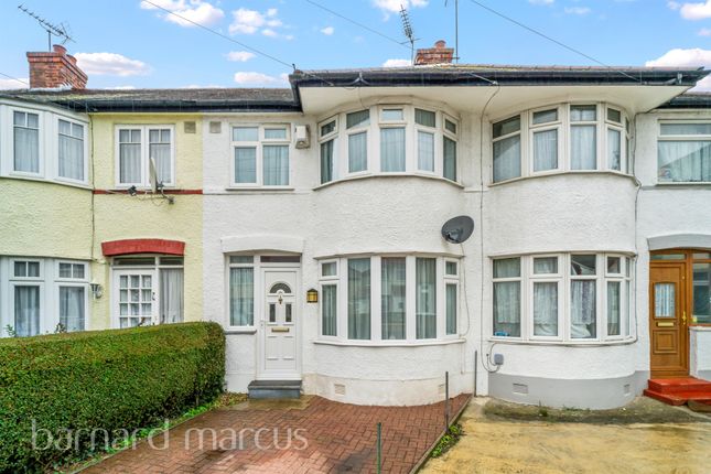 Terraced house for sale in Clevedon Gardens, Hayes