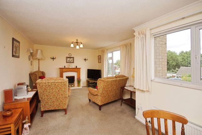 35, Ryder Close, Dursley photo 4