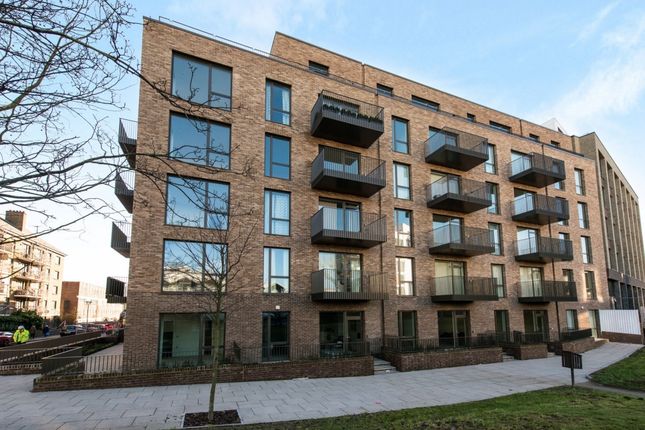 Flat to rent in Nautilus House, West Row, Ladbroke Grove