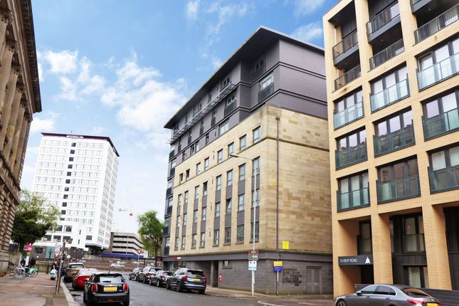 Flat for sale in Kent Road, Glasgow