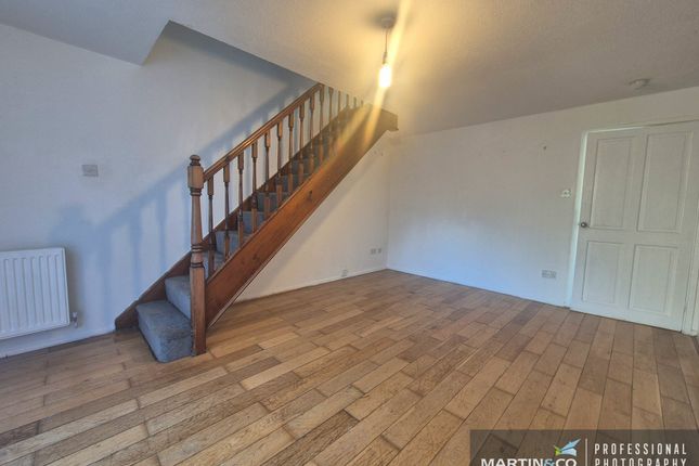 38, Clos Cwm Creunant, Cardiff, Cardiff photo 4