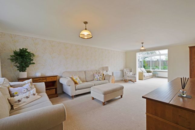 60 Merritts Way, Redruth photo 3