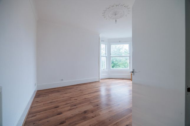 Flat 2/l, 60, Main Street, Dundee photo 2
