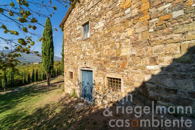 Country house for sale in Italy, Tuscany, Arezzo, Pieve Santo Stefano