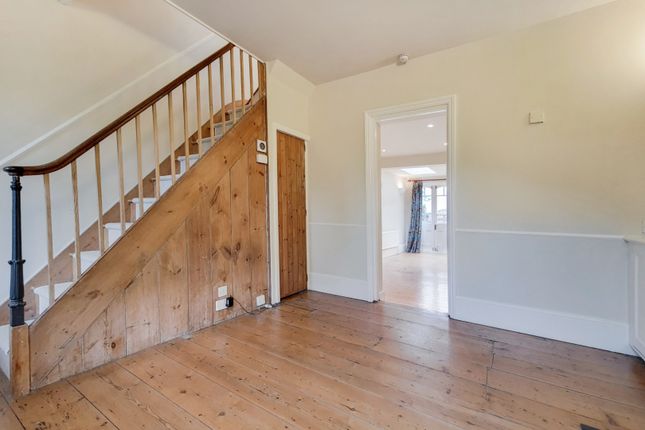 11a, Belvedere Rd, London, England photo 3