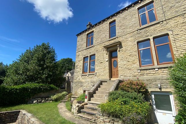 Thumbnail Detached house for sale in Ilkley Road, Riddlesden